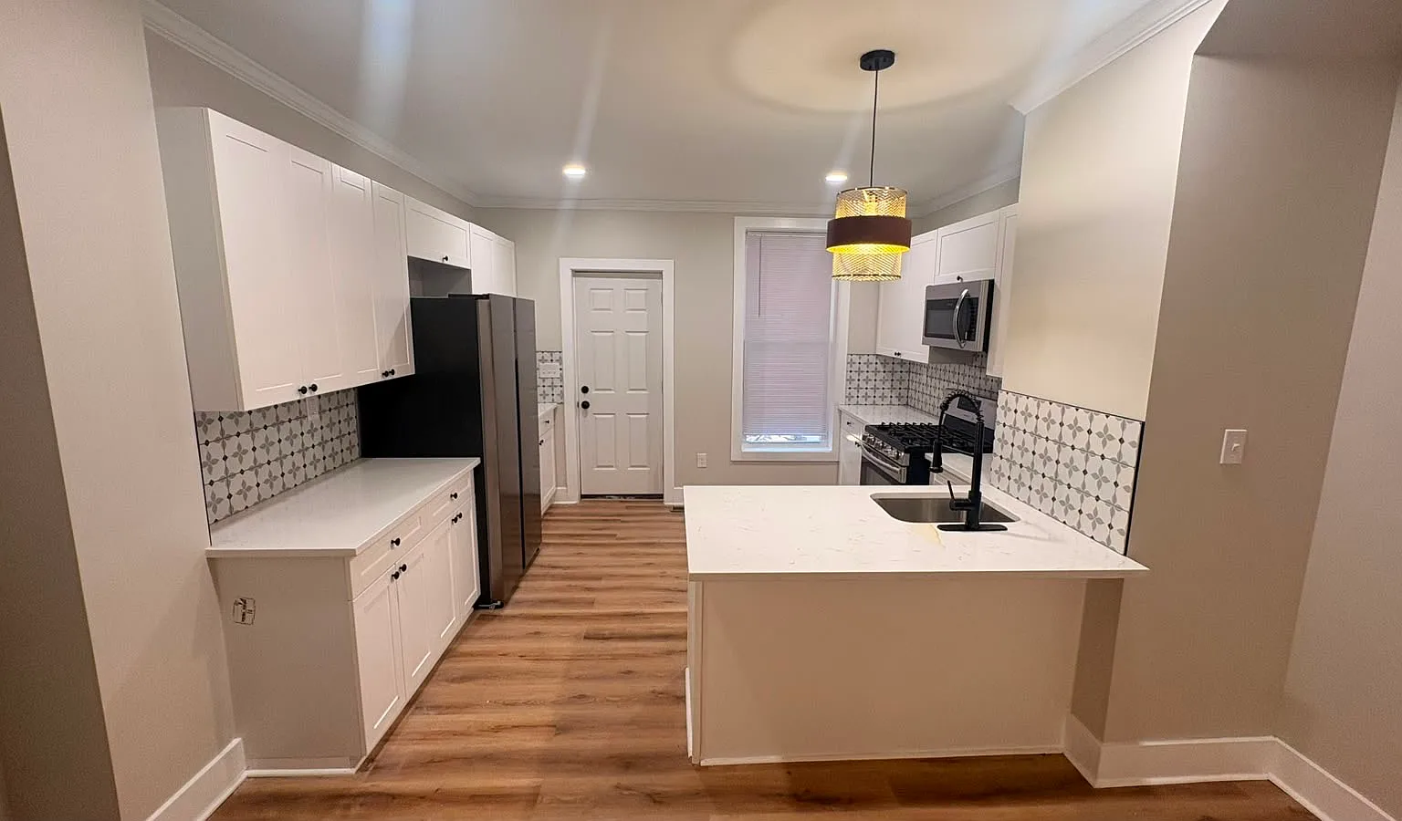 2625 Huntingdon Avenue - 1 — Photo 4