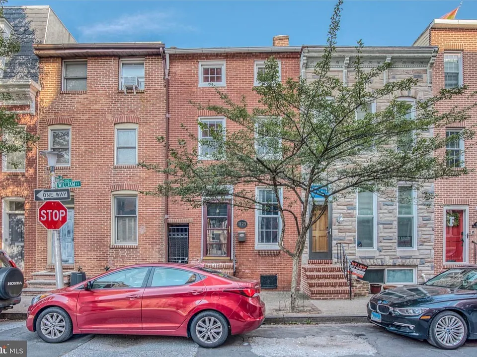 1125 William St