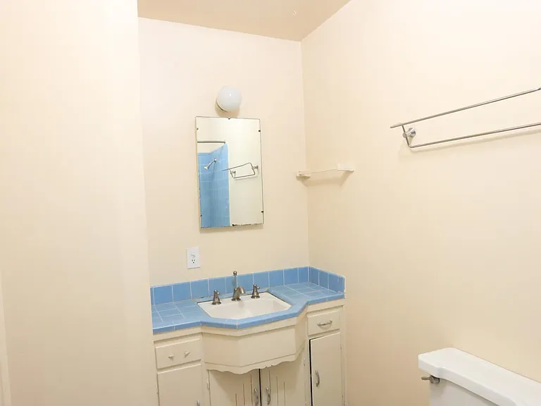 1743 Berkeley Way #B — Photo 7