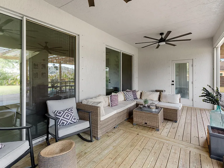 5648 NW Lorna Ct — Photo 10