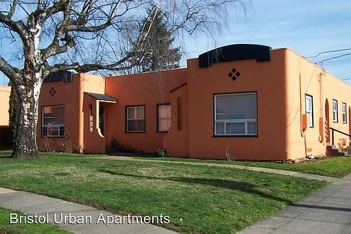 2nd image of 808 NE 23rd Ave