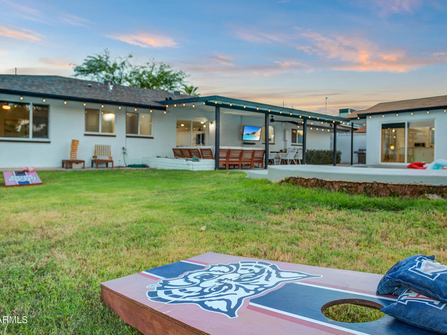 4 bed, 3.0 bath, 1980 sqft, $5,000 — Photo 3