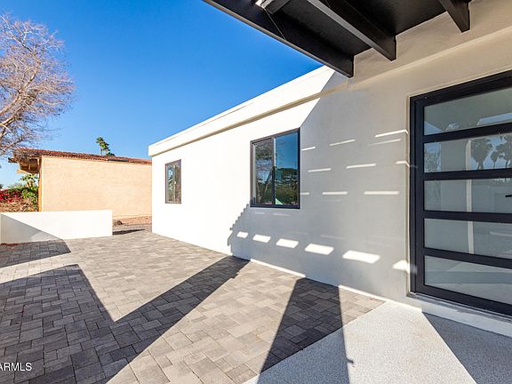 3rd image of 6712 E PERSHING Avenue