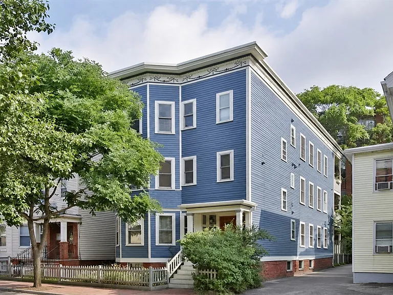 187 Harvard St #3 — Photo 1