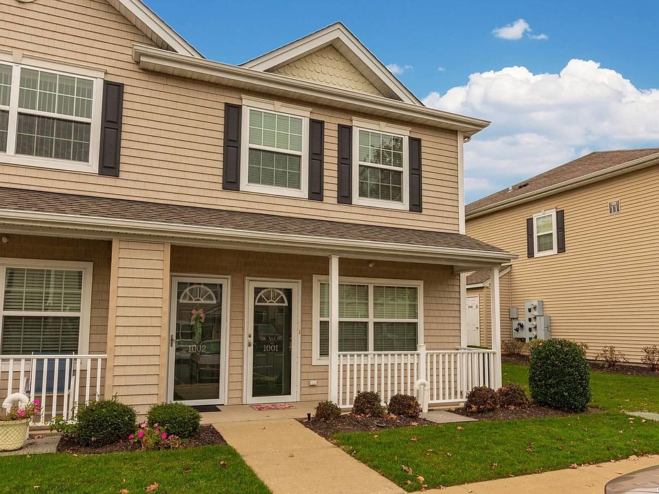 1st image of 1001 Willow Lane #1001