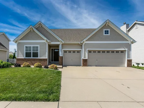 2648 Cheyenne Wells Dr, Shiloh, IL 62221