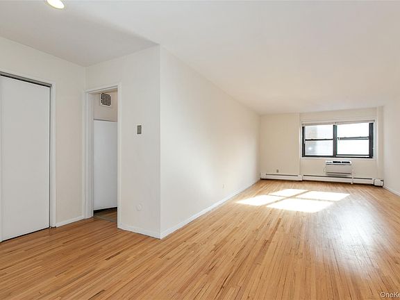 3rd image of 25 PARK Place #2G