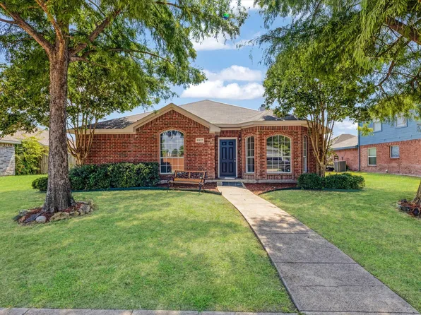 6917 Fairfield Dr, Rowlett, TX 75089