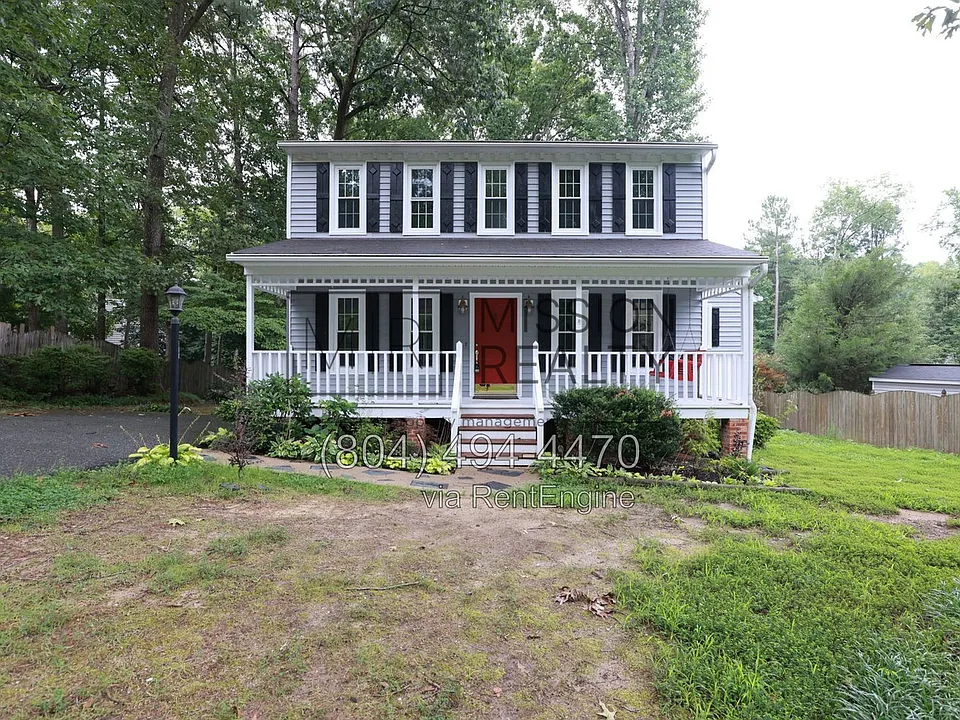 1503 King Charles Ct
