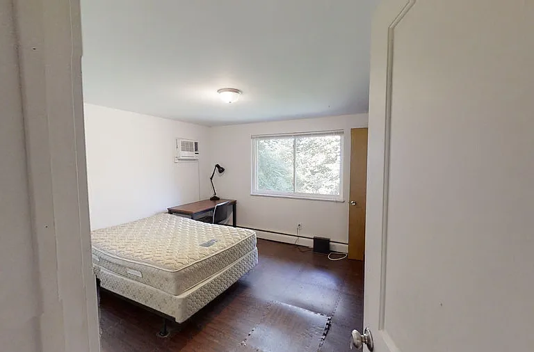 1546 Jones Dr #1546-3 — Photo 2
