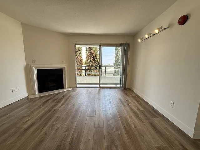 Midvale Towers — Photo 41