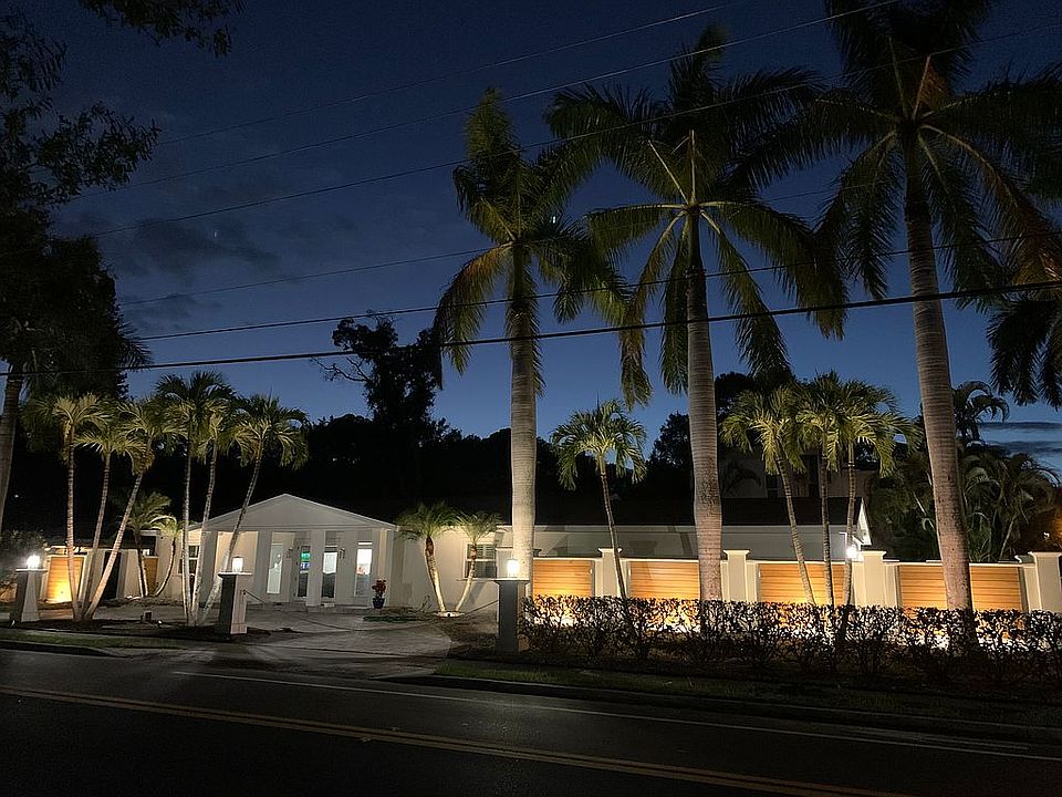 1st image of 1110 S Osprey Ave