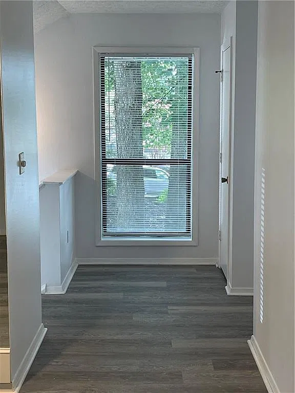 2 bed, 2.0 bath, 1323 sqft, $1,700 — Photo 4