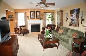 2nd image of 6 Boxwood Ct