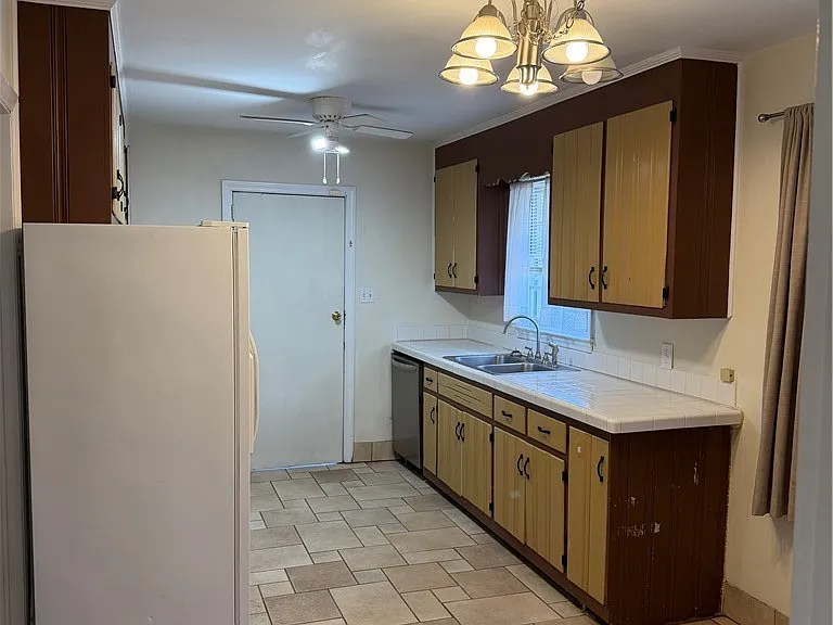 3325 Boone Trl — Photo 2