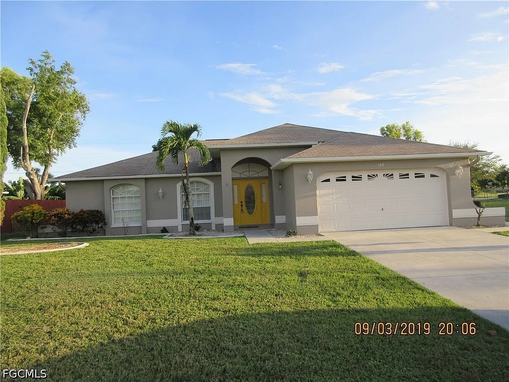 3 bed, 2.0 bath, 1338 sqft, $2,000 — Photo 1
