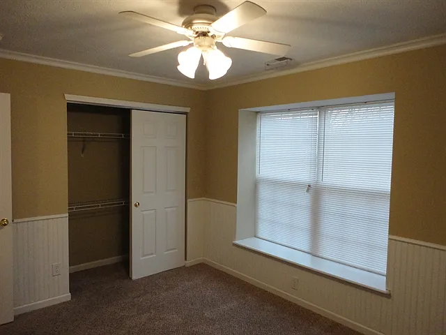 10193 Stillwell Dr — Photo 12