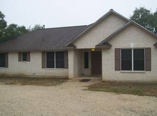 1502 Brushy Creek Dr, Lakehills, TX 78063