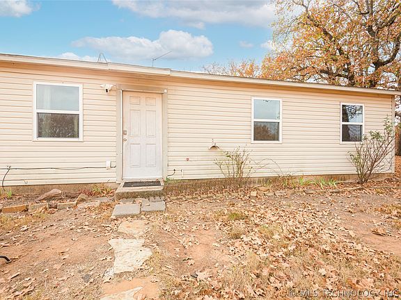 2nd image of 248 Pebble Ln