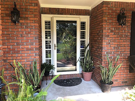 3rd image of 4208 Olde Oaks Dr