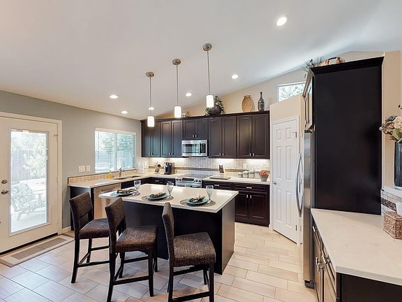 3rd image of 3467 Alyssum Cir