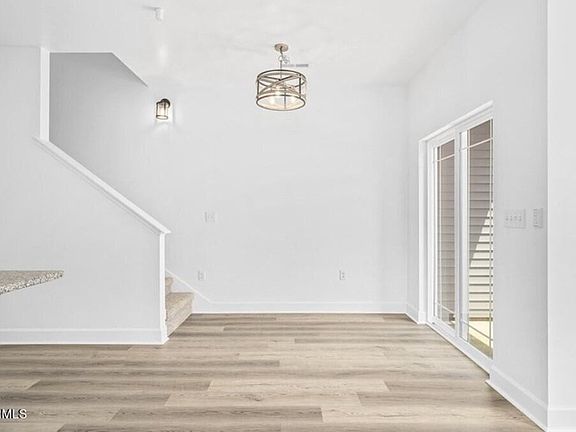 3rd image of 1038 E Main St