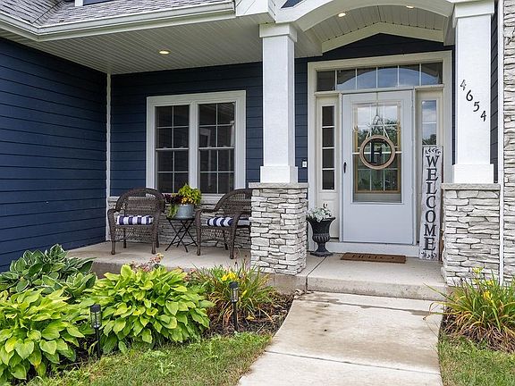 4th image of W4654 Pebble Dr