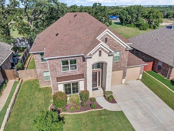 2nd image of 1027 Winding Creek Dr