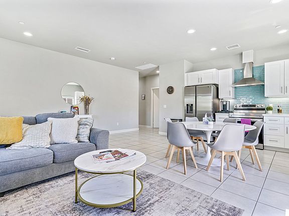 5th image of 13176 Quinta Way