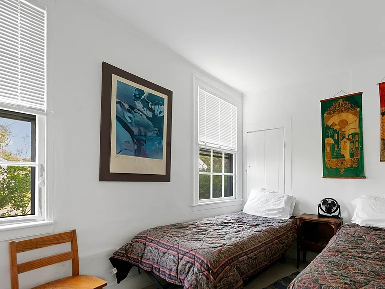 31 Glover St — Photo 5