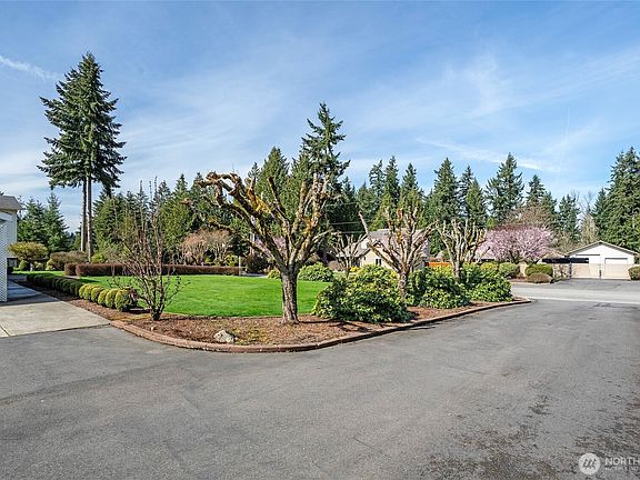 3rd image of 13008 115th Street E