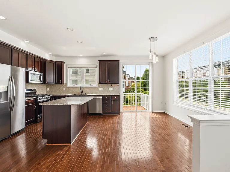 23167 Flora Mure Dr — Photo 29