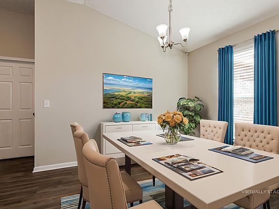 3rd image of 2558 Glenfield Dr