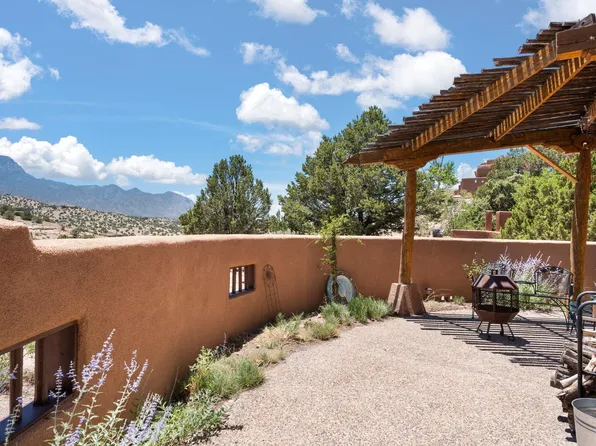 6 Las Huertas Rd, Placitas, NM 87043