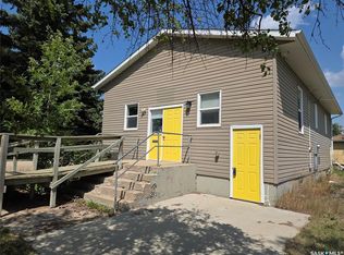 402 Minto St, Elbow, SK S0H1J0