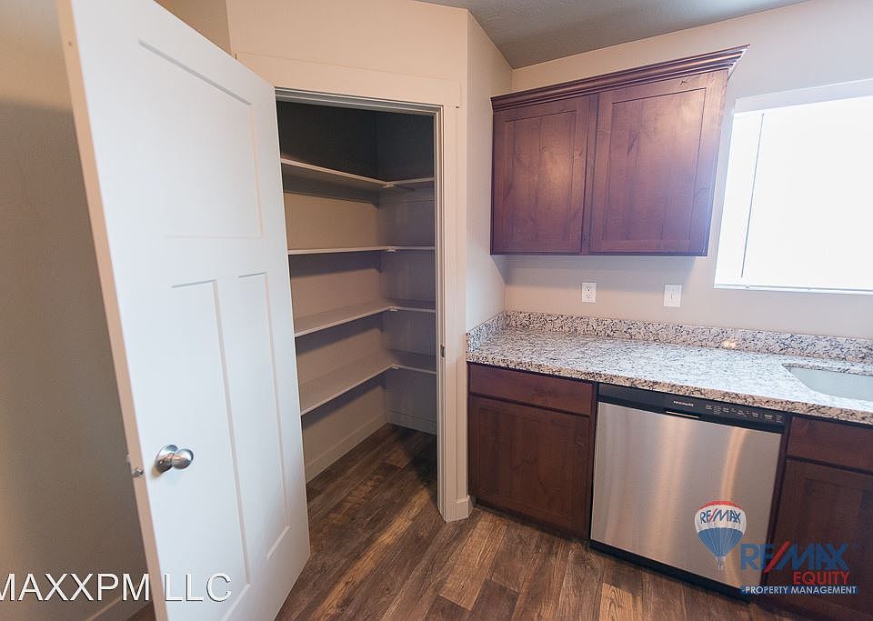 1st image of 14403 S Ashburn Way