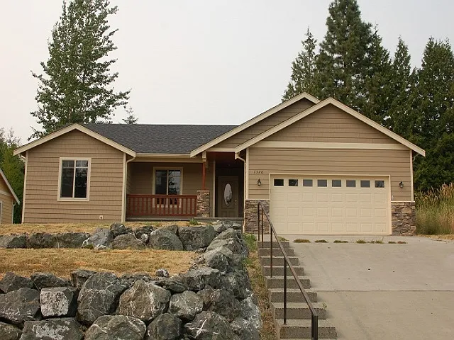 1326 Wilson Ave photo 1