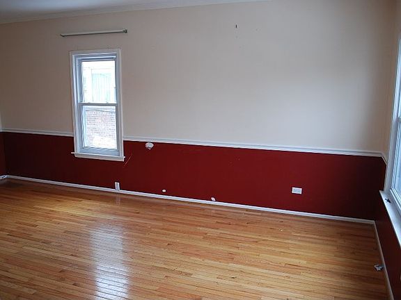 3rd image of 3539 N Narragansett Ave