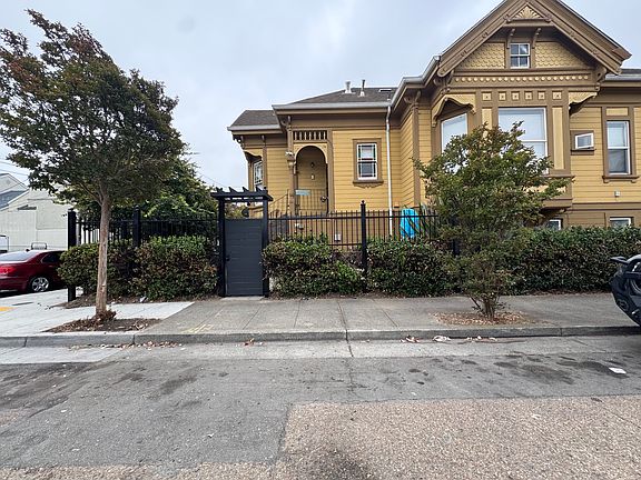 2nd image of 731 Willow St