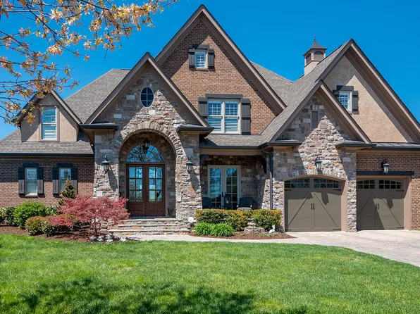 517 Hill Pointe Ln, Chattanooga, TN 37405