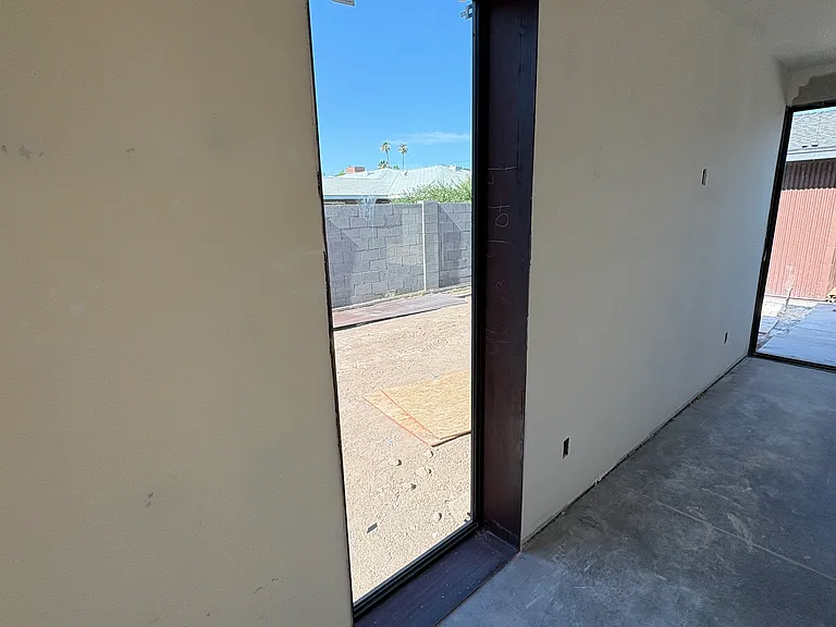 2025 S College Ave — Photo 11