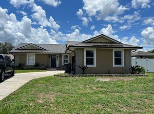 1214 Lake Loop Dr, Winter Haven, FL 33880