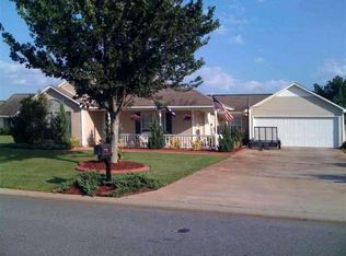 110 Sheldon Ridge Ct, Bonaire, GA 31005