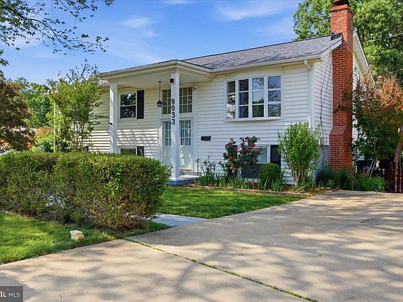 2nd image of 9933 Loudoun Ave