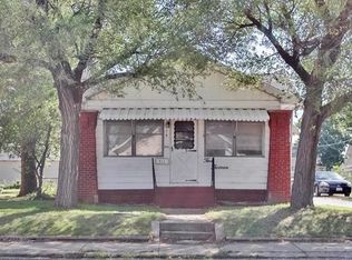 513 N Wood River Ave, Wood River, IL 62095