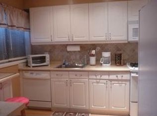 686 Ithaca Pl, East Windsor, NJ 08520