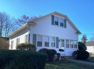 49 Rounds Ave, Riverside, RI 02915