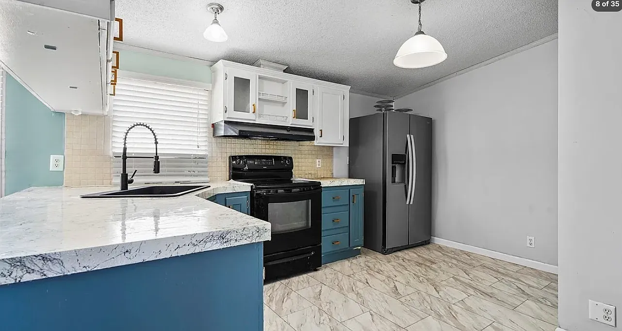 3 bed, 1352 sqft, $1,580 — Photo 2