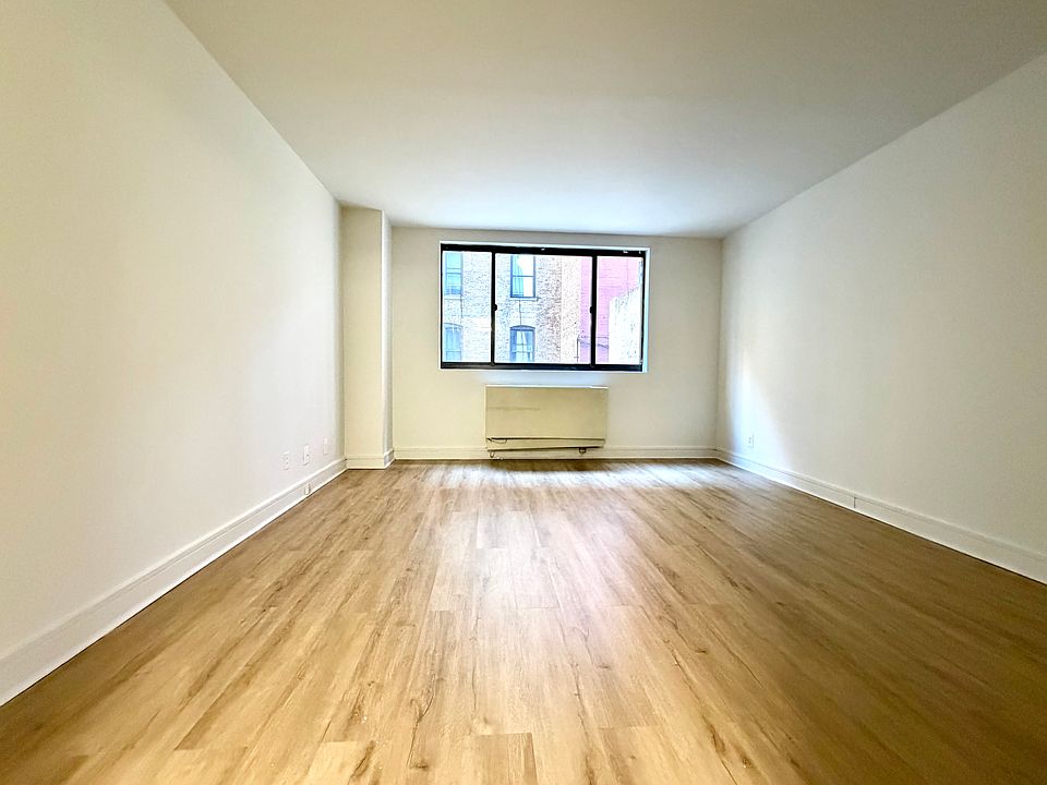 1st image of 323 W 96th St APT 210