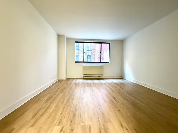 323 W 96th St, New York, NY